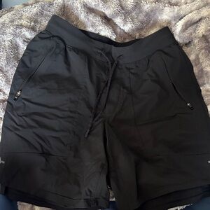 Lululemon men shorts